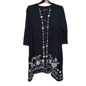 Johnny Was Navy White Embroidered 3/4 Sleeve Mother of Pearl Button Tunic XL